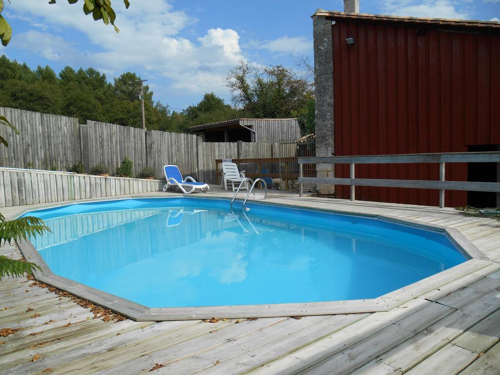 Bed and Breakfast Sous Les Marronniers Petit-Palais-et-Cornemps Zimmer foto